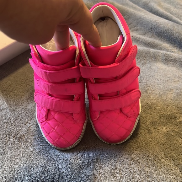 Size 29 hot pink Burberry HighTops - Picture 8 of 12
